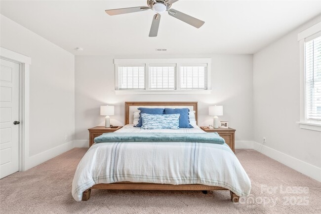 Building Photo - 5210 Kelly St