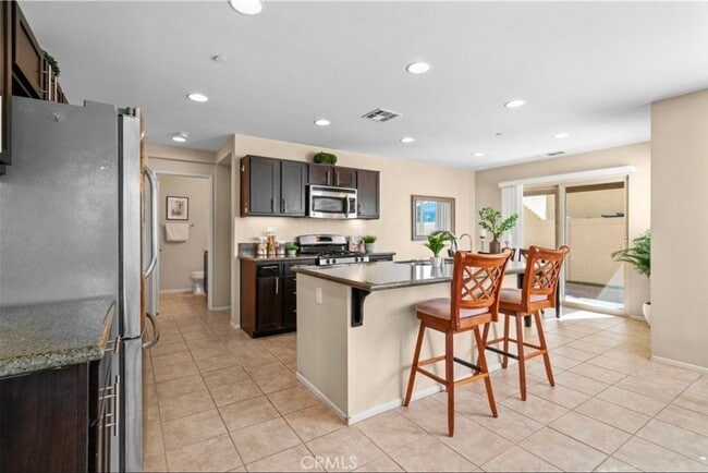 Building Photo - 34213 Parkside Dr