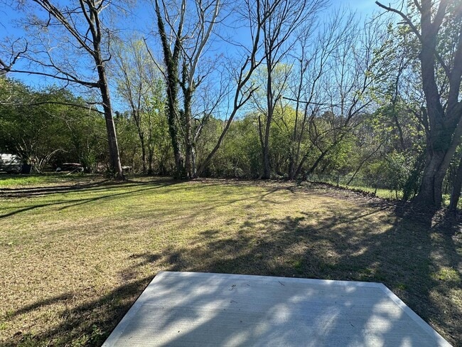 Building Photo - Renovated 3 Bed | 1 Bath House in Raleigh ...