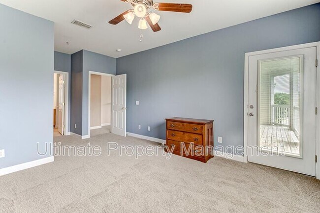 Building Photo - 706 Indica Ct