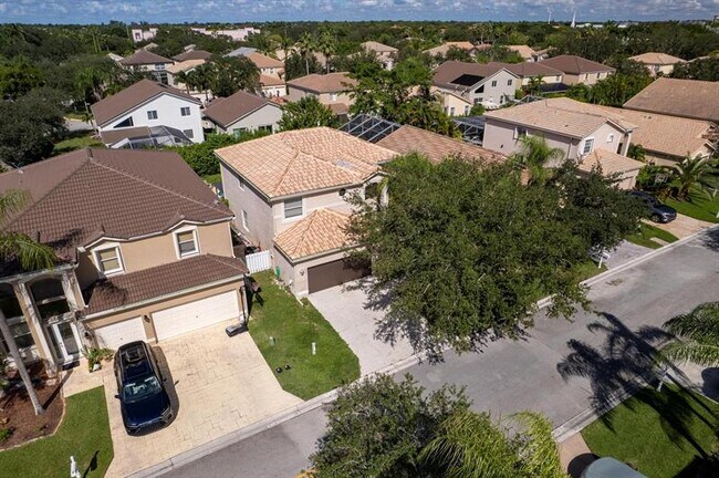 Building Photo - 5228 NW 112th Terrace