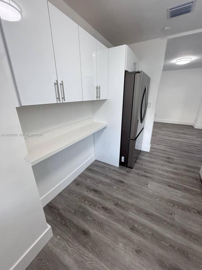 Building Photo - 3510 SW 36th Ct