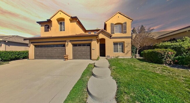 Building Photo - 1692 Woodhaven Cir