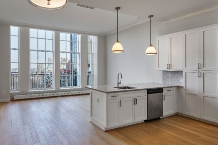 Lyndon at The Curtis 601 Walnut St Philadelphia PA 19106 Apartment