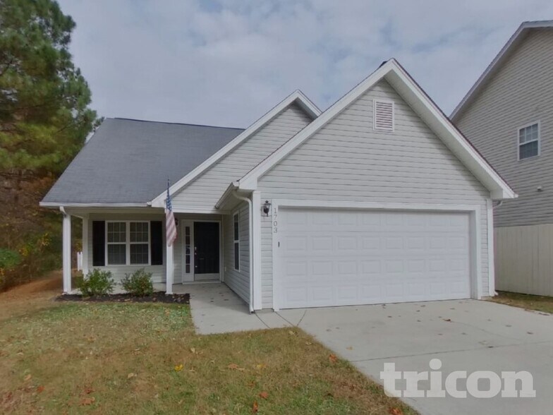 Building Photo - 1703 Mission Oaks St