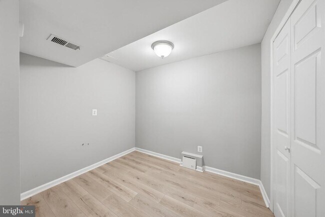 Building Photo - 14126 RED RIVER Dr
