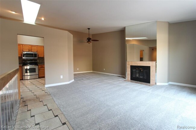 Building Photo - 40053 Crosswinds Rd