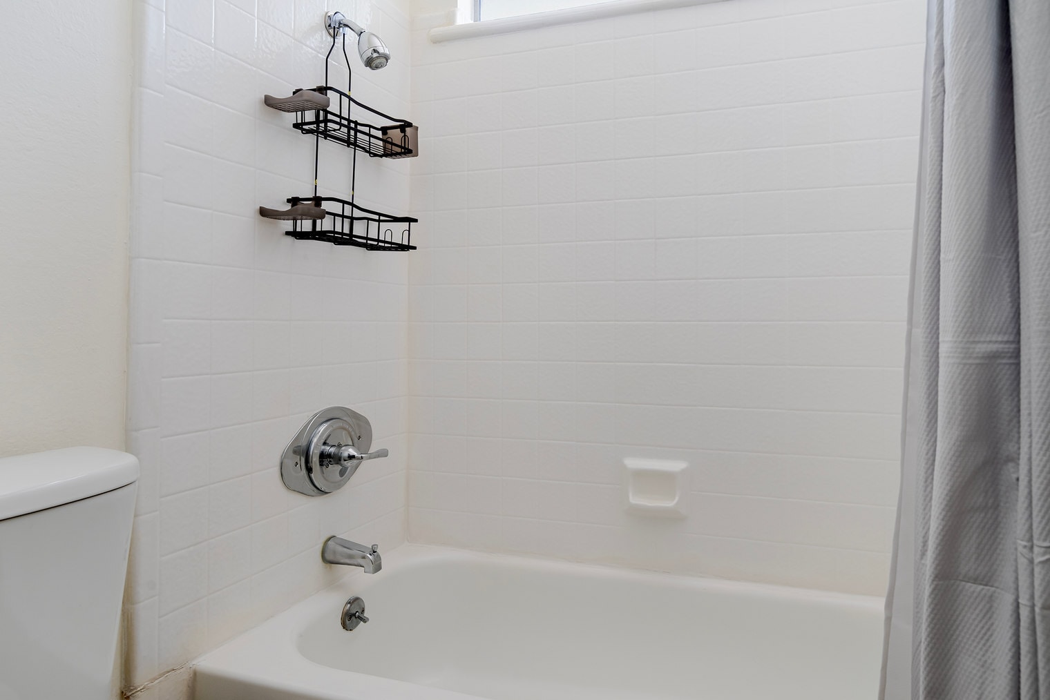 Building Photo - 202 Calvert Dr