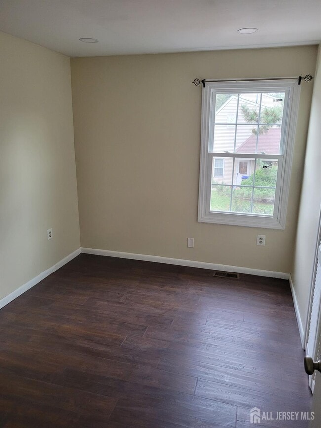 Building Photo - 15 Van Pelt Ct