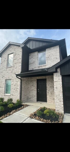 Building Photo - 3060 Nori Shores Dr