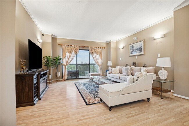 Building Photo - 661 Bering Dr