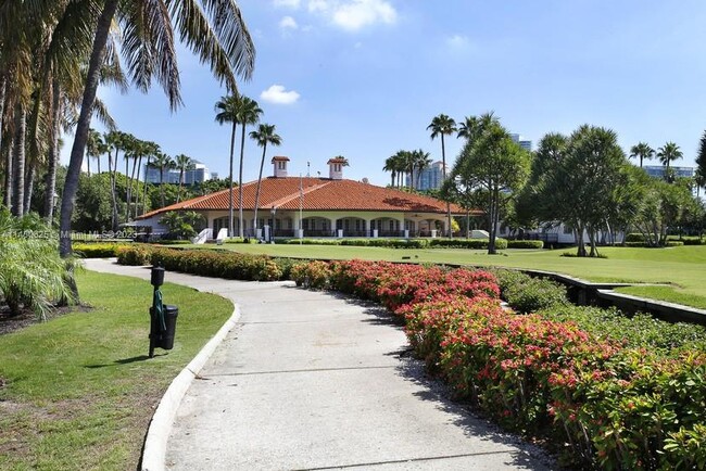 Building Photo - 19116 Fisher Island Dr