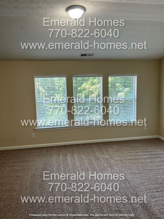 Building Photo - Now Ready!!! 3 bedroom home in sought out Austell city!!!