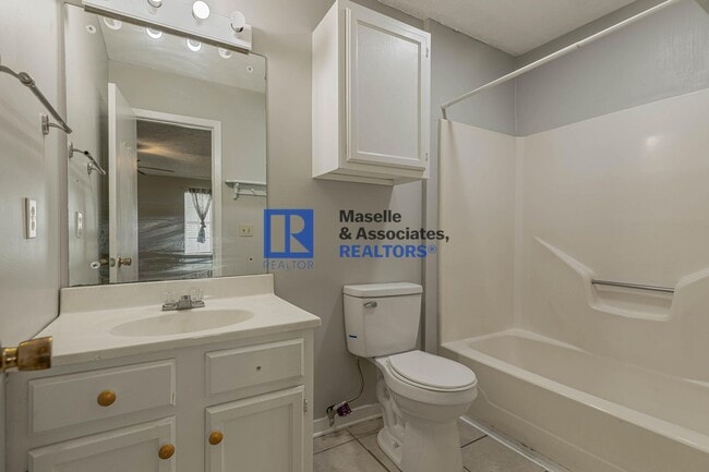 Building Photo - 3 Bed/2 Bath Home in Brandon