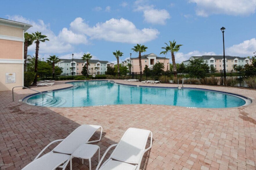 Building Photo - 4917 Key Lime Dr