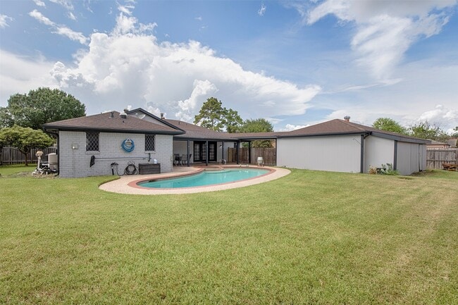 Building Photo - 10514 Sagemeadow Ct