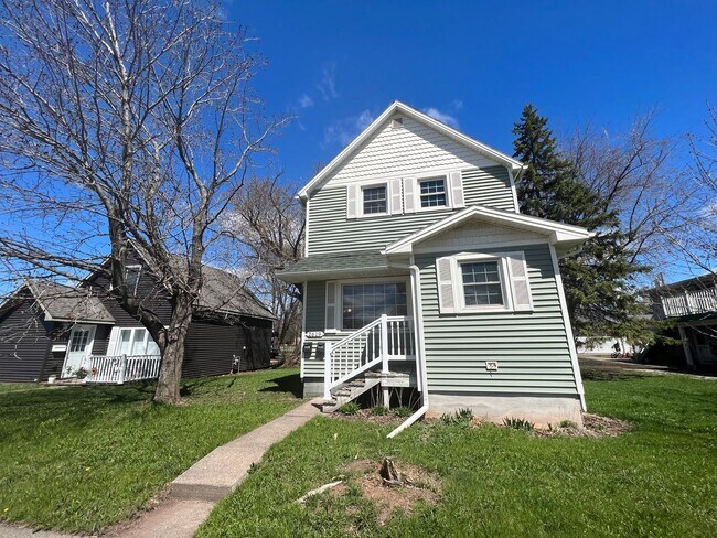 Building Photo - 2619 N 21st St