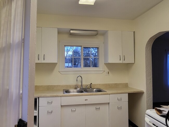 Kitchen - view to left (newly painted) - 339 Arch Ave