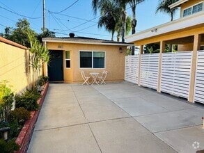 Building Photo - Beautifully Built 2-bedroom, 1.5-bath ADU ...