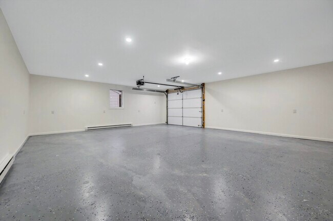 Building Photo - 752 Toll Rd