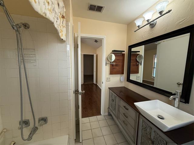 Building Photo - 2902 Post Oak Dr
