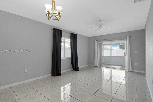 Building Photo - 10168 NW 126th Terrace