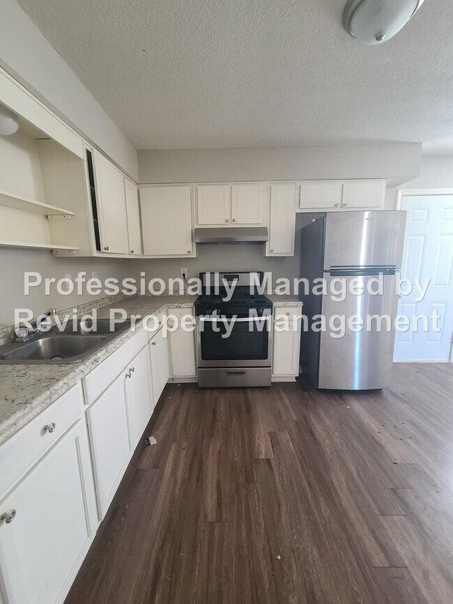 Building Photo - 5157 Blacksmith Dr