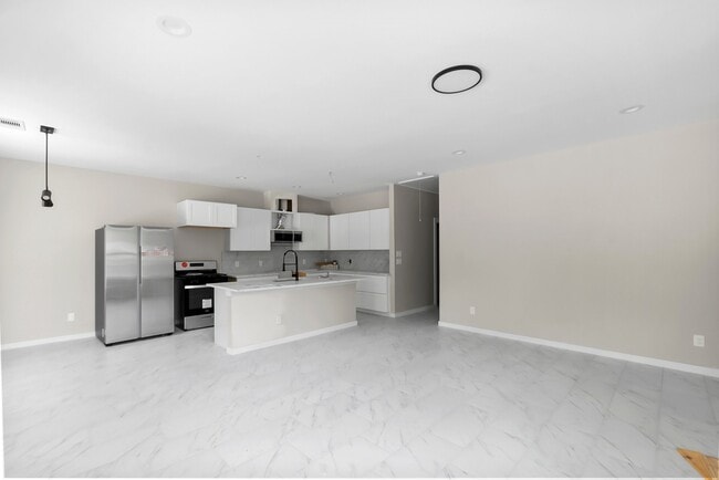 Building Photo - 16227 Green Manor Dr