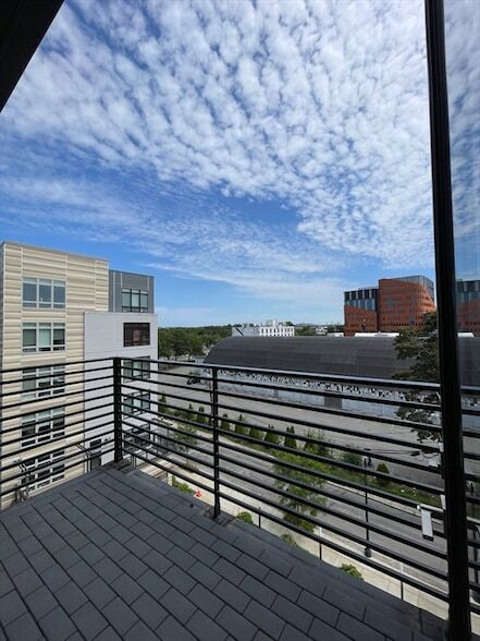 Building Photo - 365 Western Ave