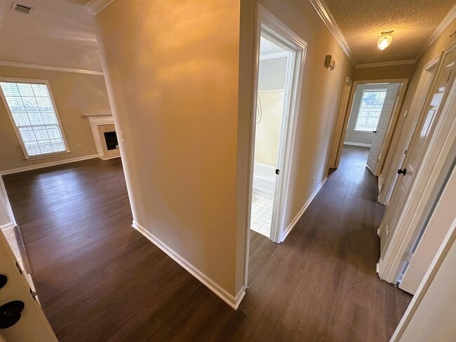 Building Photo - 2271 Lake Springs Ln