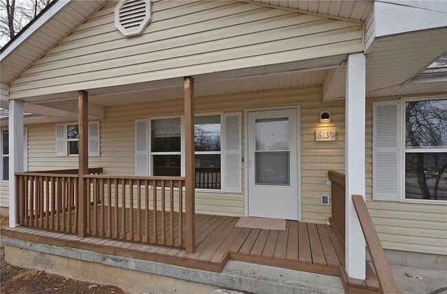 Building Photo - 6130 NE Vivion Rd