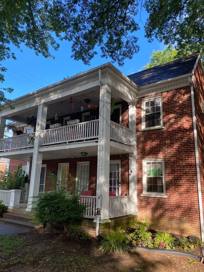 Building Photo - 210 N Nansemond St