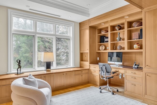 Building Photo - 120 Seaver St