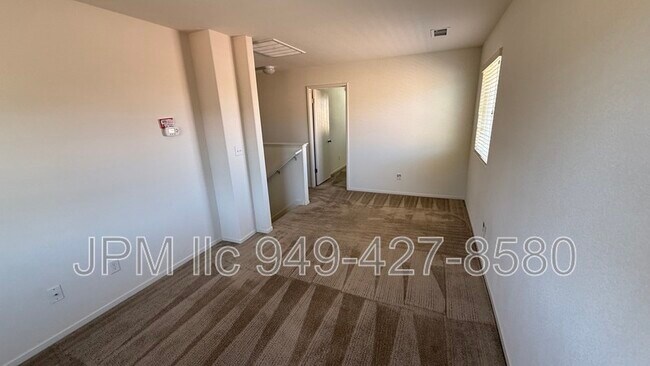 Building Photo - 330 Bulluno Dr