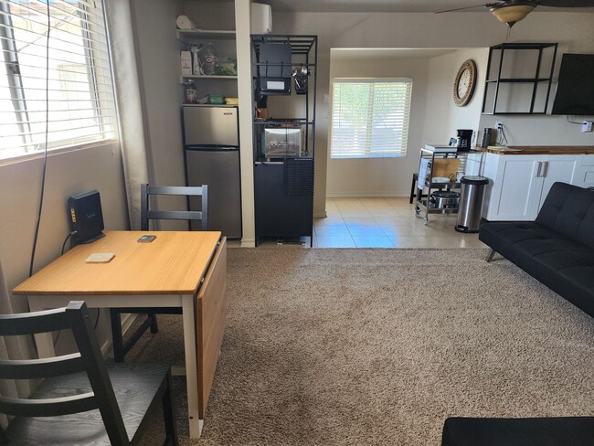 Building Photo - Furnished Studio in Oceanside