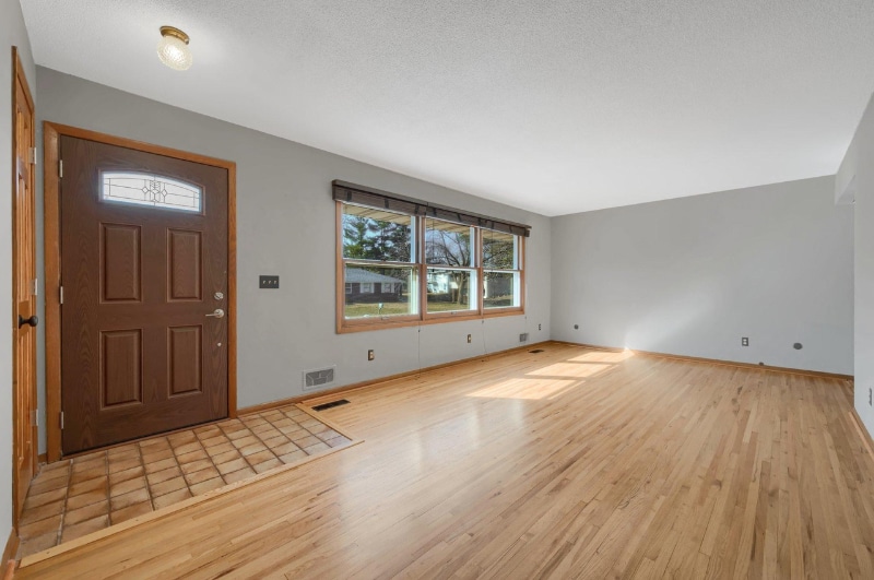 Building Photo - 524 Benz Rd