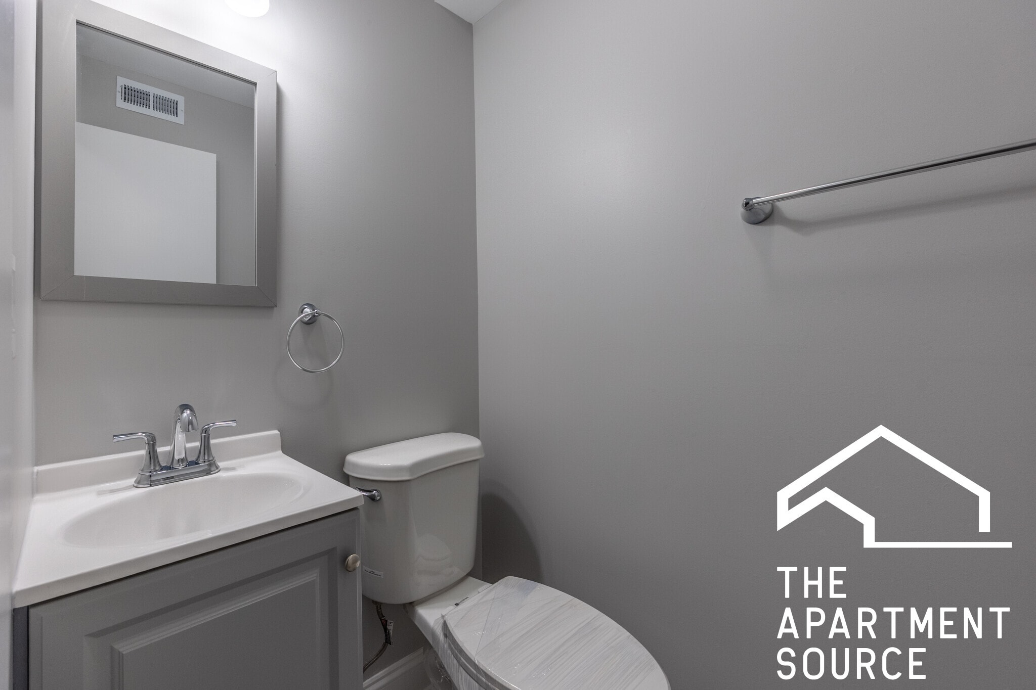 Building Photo - 745 W Gordon Ter