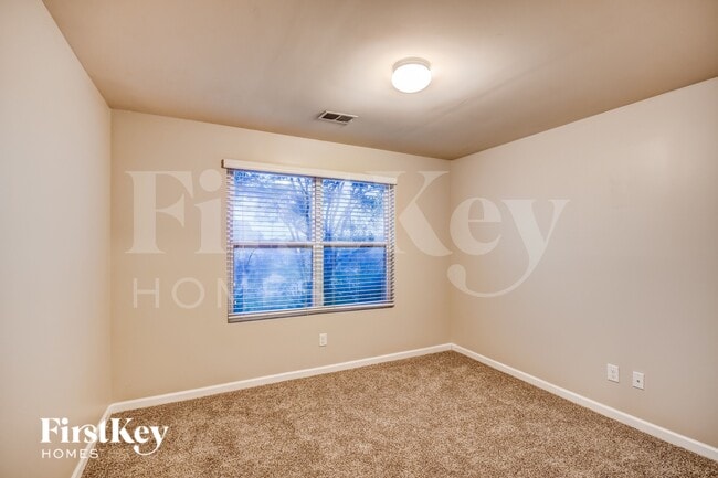 Building Photo - 11565 Cedar Glades Dr