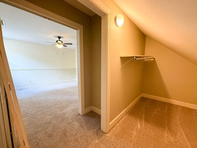 Building Photo - 205 Hidden Trace Dr