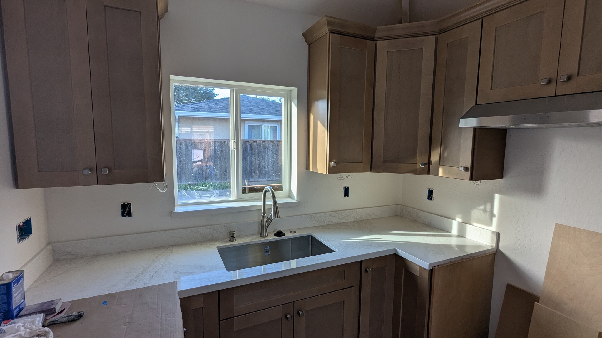 Kitchen - 1047 Brommer St