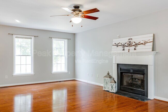 Building Photo - 5200 Parrish Creek Dr