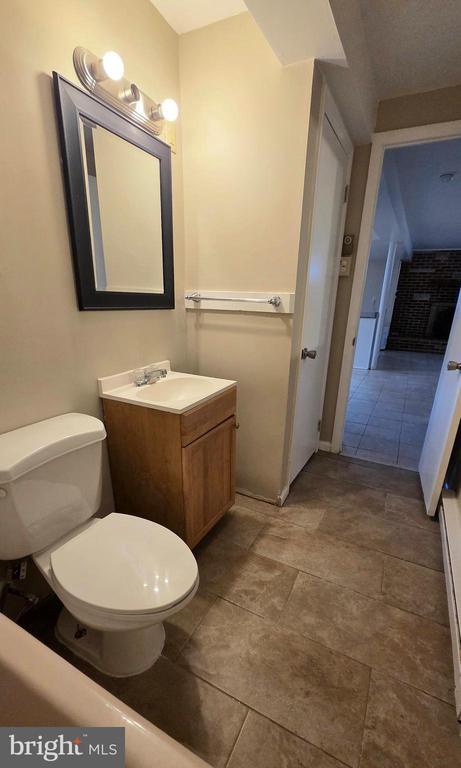 Building Photo - 4400 4th St