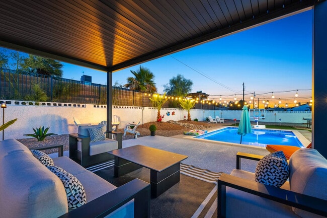 Building Photo - 131 Mescal Loop