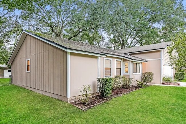 Building Photo - 11310 Rustic Wheel Ct