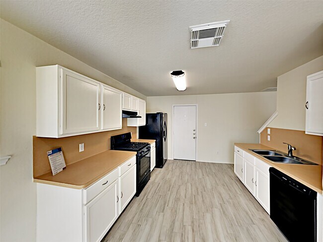 Building Photo - 12402 Grossmount Dr