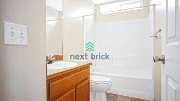 Building Photo - 4 Bed and 2.5 Bath Single-family Home is Available for Rent