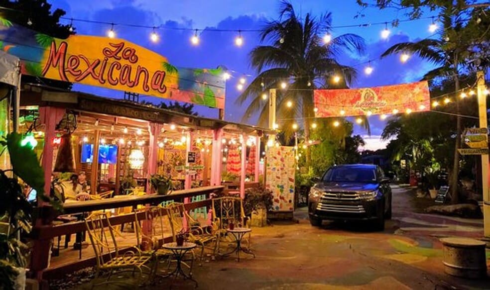 Interior Photo - 2640 Ivy Apartments LLC