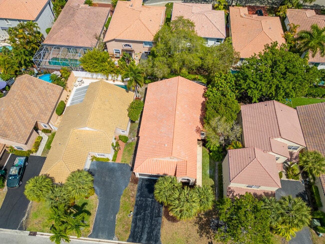 Building Photo - 6185 NW 77th Pl