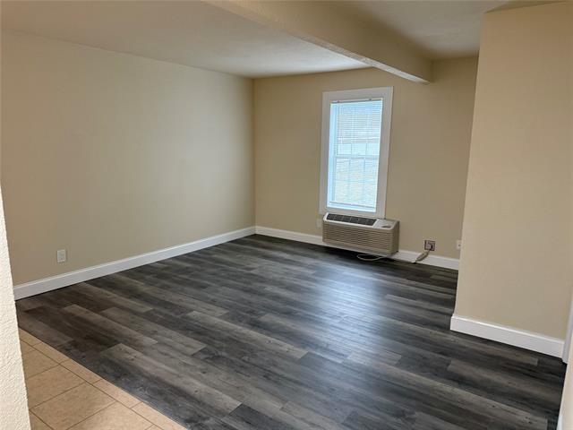 Building Photo - 312 W Rentz St