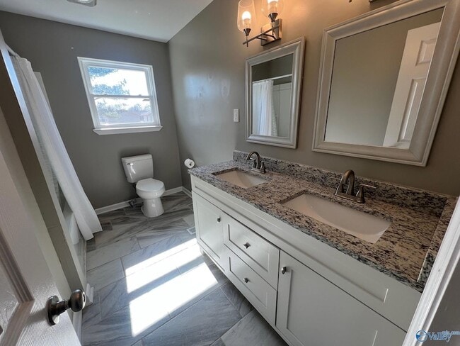 Building Photo - 132 Mandy Dr